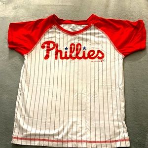 Phillies t-shirt